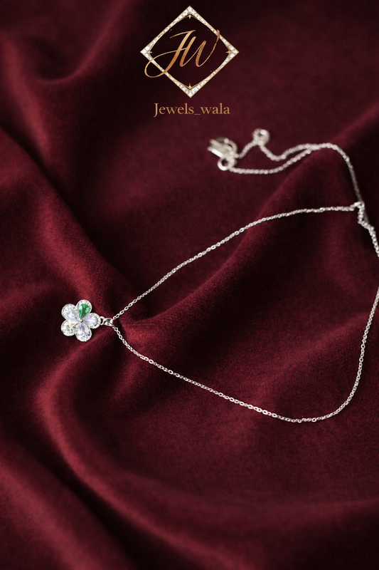 Floral Crystal Pendant Necklace🌸