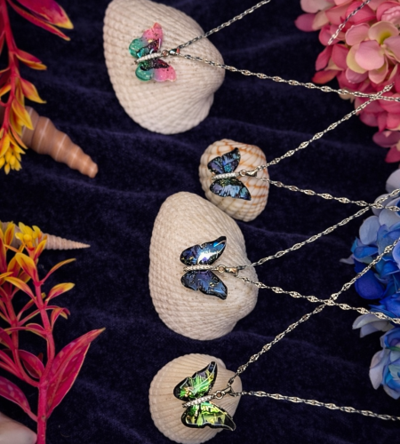 Butterfly charm necklace (1)